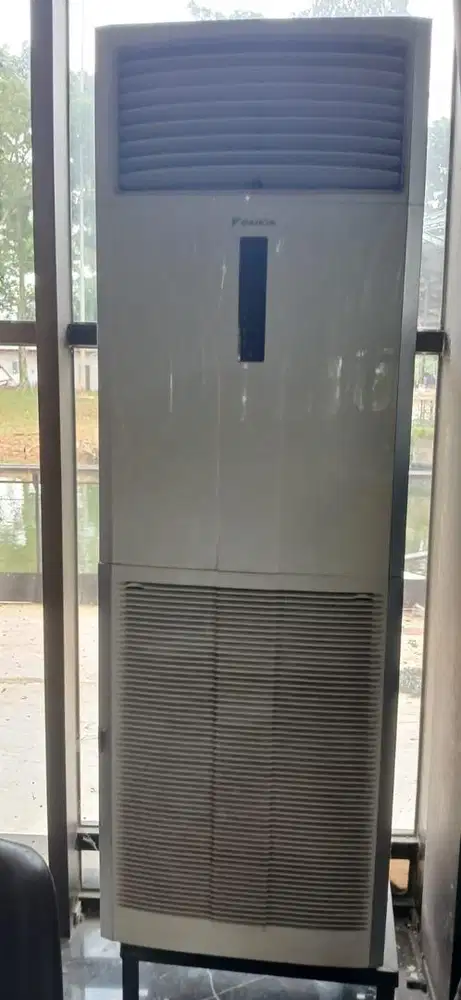 Ac Standing Floor  Daikin 5pk