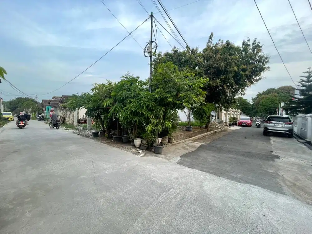 Tanah Hook Rawamas Cikampek, Deretan Depan