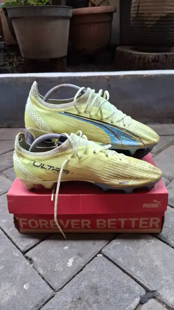Sepatu Sepak Bola Puma Ultra Ultimate