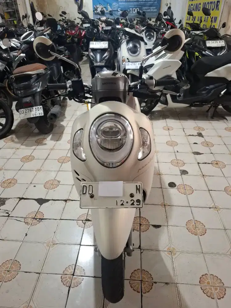Honda Scoopy 110cc 2024 putih