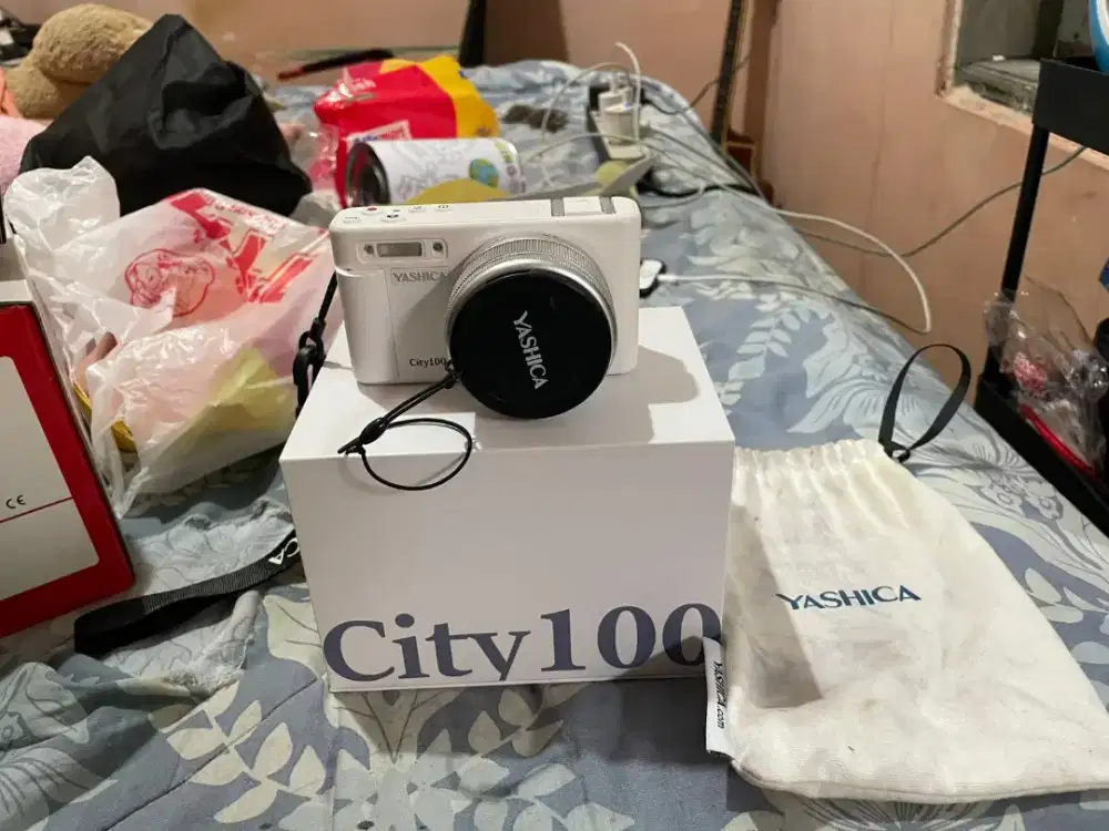 Kamera yashica city 100