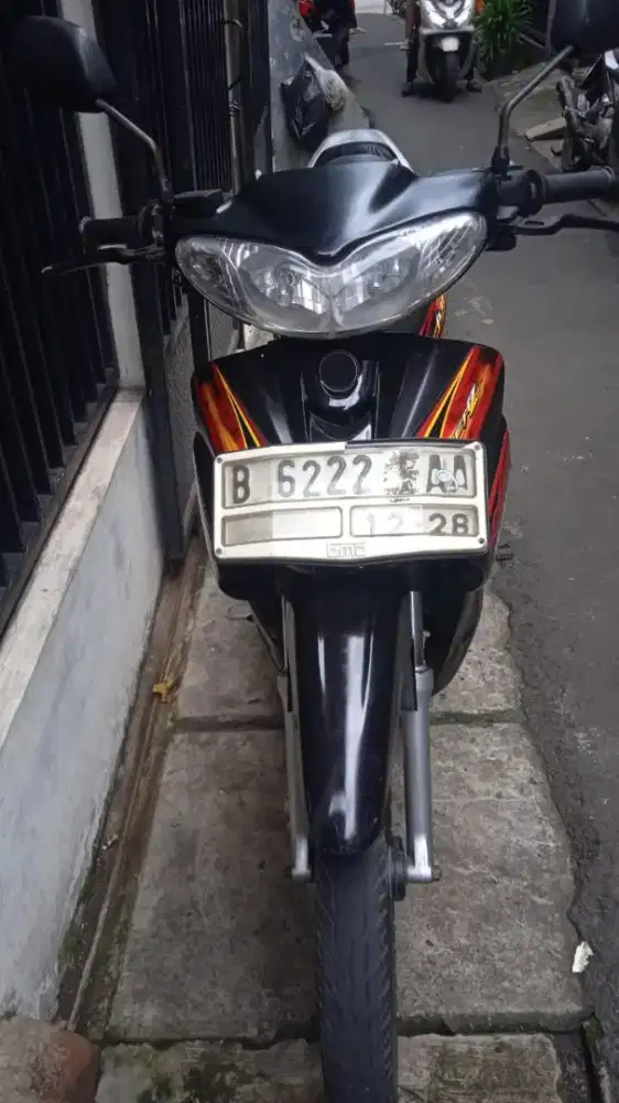 Mau jual Yamaha Jupiter z 2004