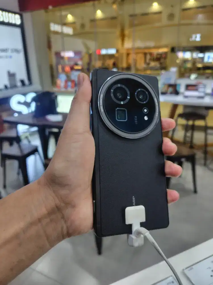 SHARP AQUOS R9 PRO 5G, e-SIM, NFC, CAMERA LEICA 12/512 GB, VOUCHER 1,5