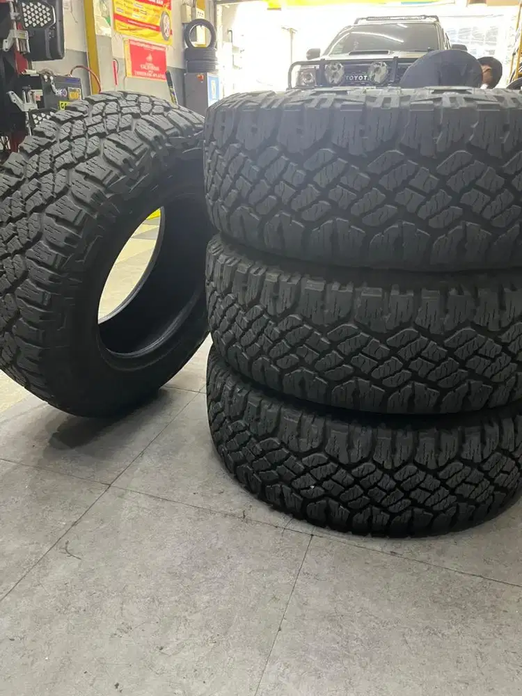 Ban Good Year Wrangler Duratrac RT 265/70 r17