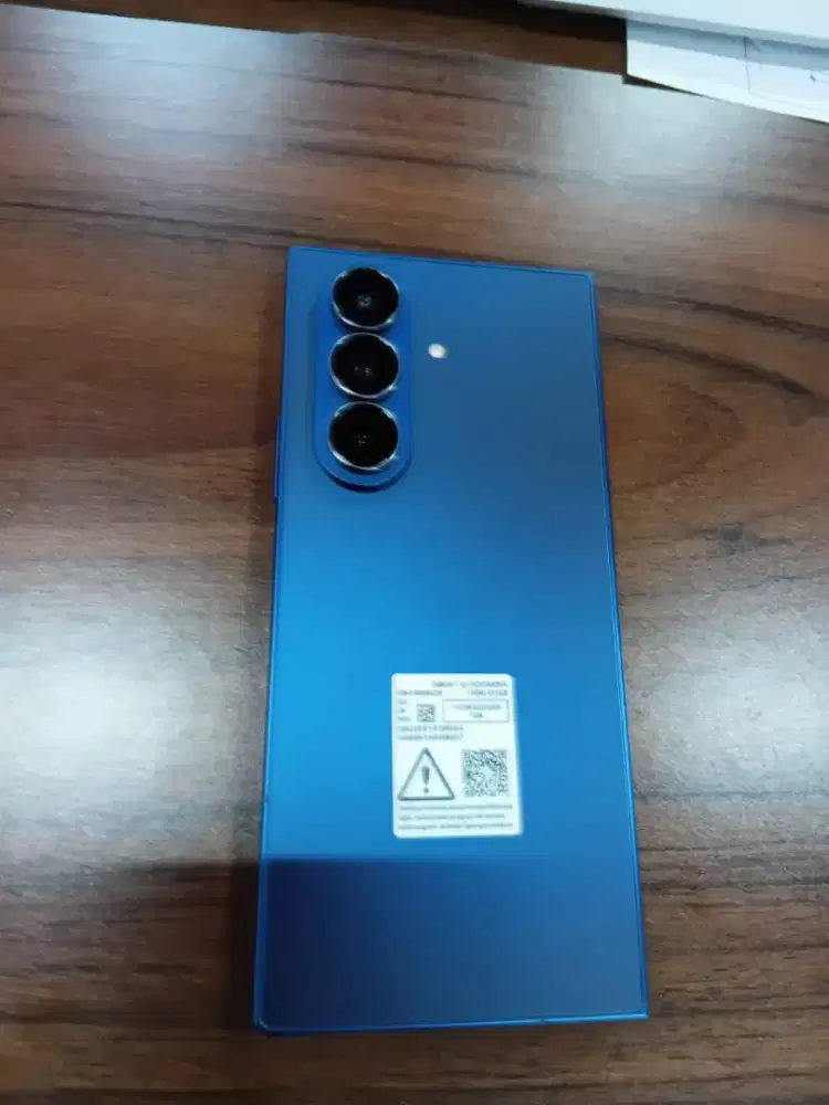 Samsung galaxy fold z 7, 12/512,kondisi super mulus, garansi jauh