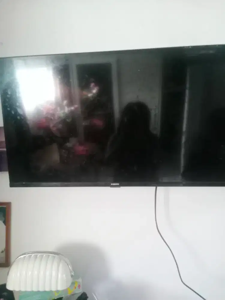 Xiaomi smart TV 32 inch panel rusak