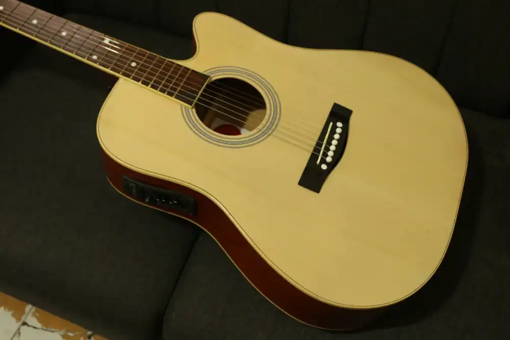 Gitar akustik elektrik jumbo baru siap antar cod