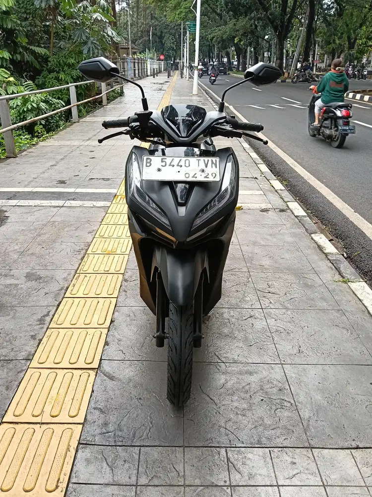 DIJUAL CASH HONDA VARIO 150 KEYLLES THN 2018 PAJAK IDUP