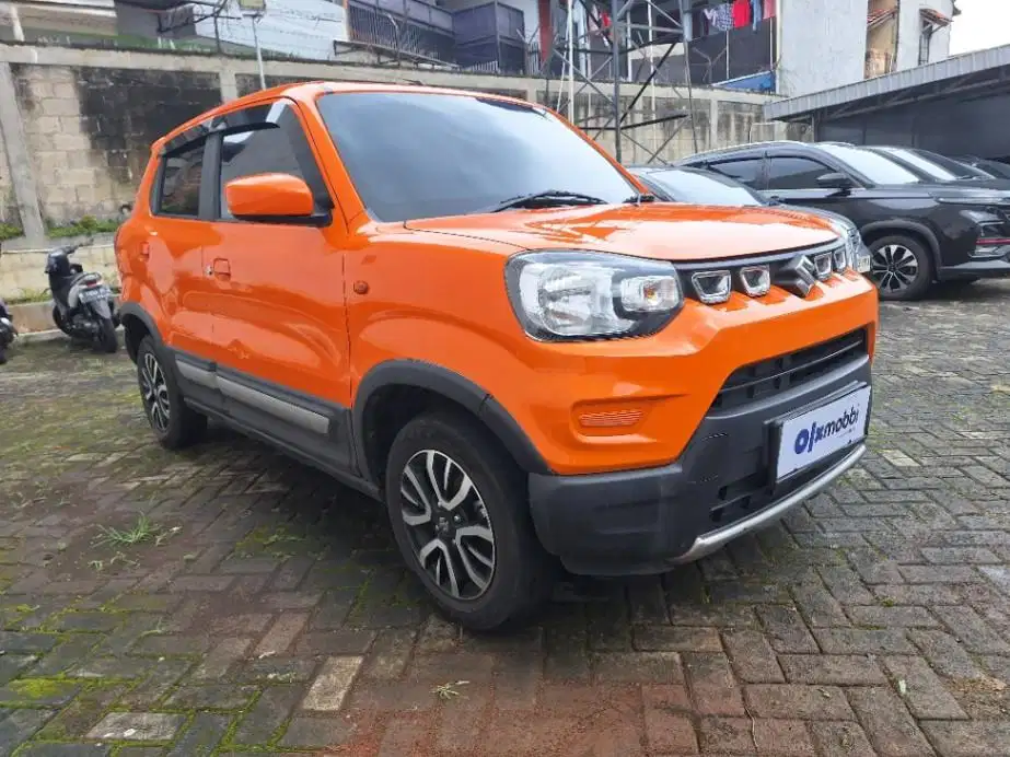 DP MURAH Suzuki S-Presso 1.0 AGS Bensin-AT 2022 Orange CRKQB