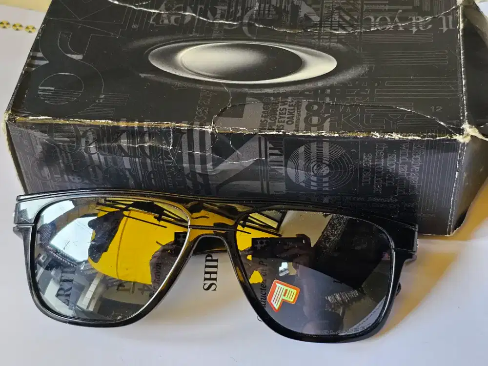 Kacamata oakley original