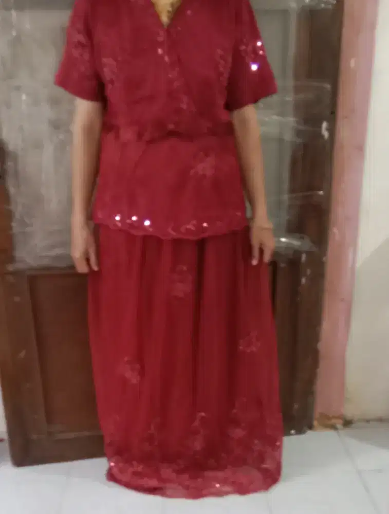 baju pesta, preloved hanya dipakai sekali