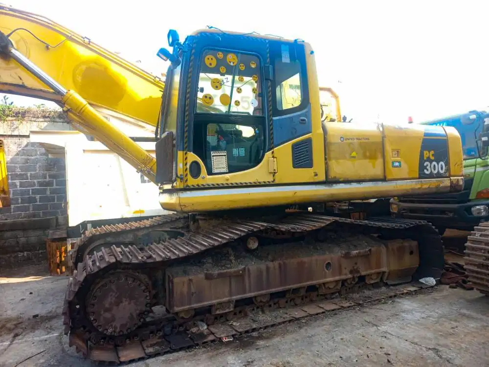 Exca 30T Komatsu PC300 SN C.90504