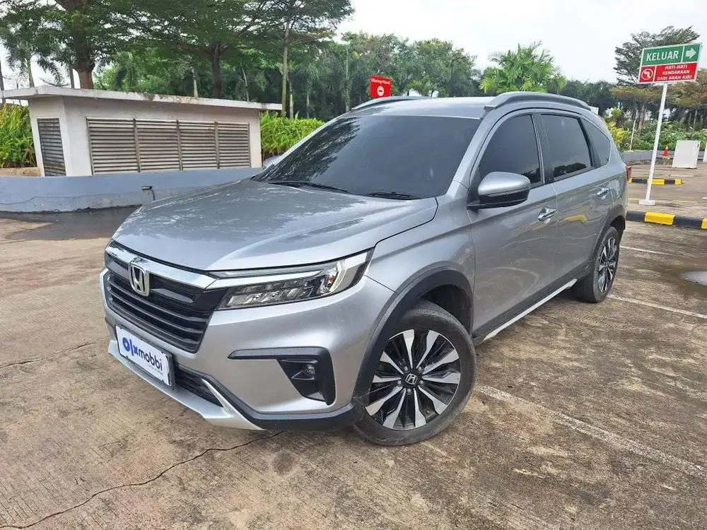 Honda BR-V 1.5 Prestige Bensin-AT 2022 Abu 3HO