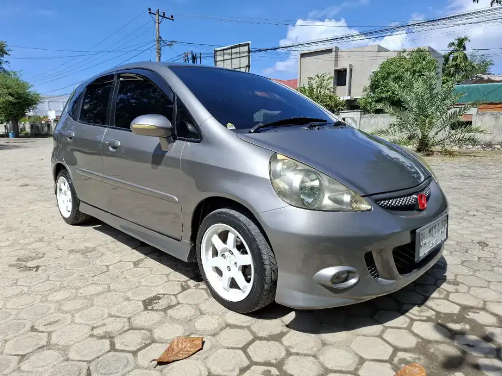 Honda Jazz Sporty GD3 1,5 VTEC AT