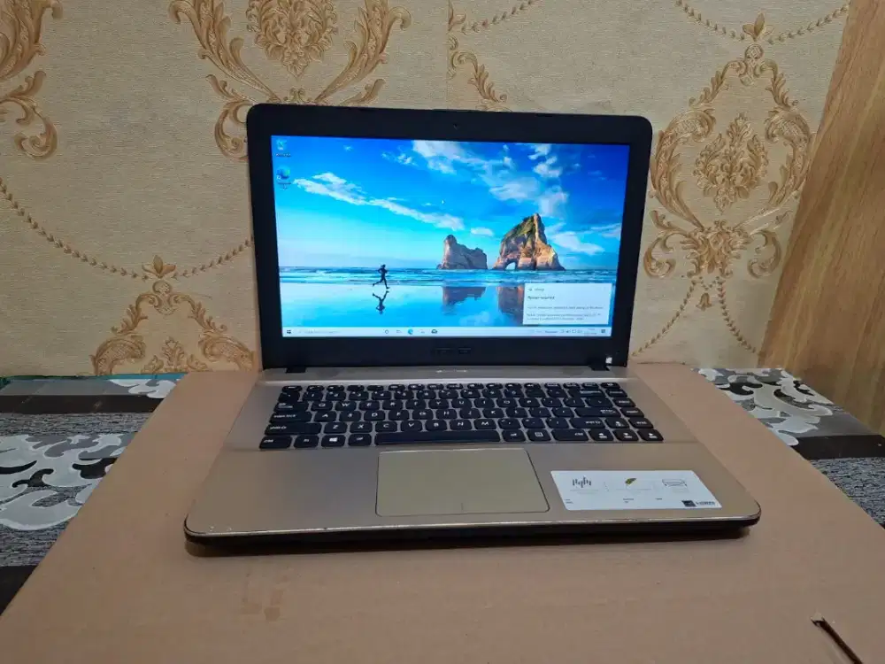 Laptop ASUS X441UAR -Core i3-7020U -4GB -HDD 500GB -CAMERA -GRESS