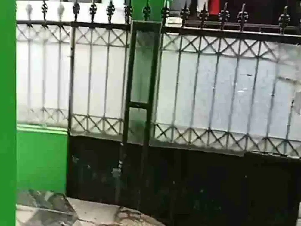 Dijual BU Rumah bisa jadi Kontrakan/Kostan