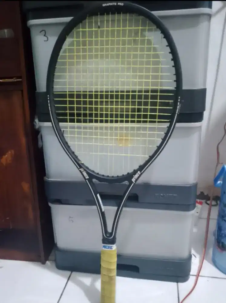 Jual BTH Jual Murh 1 Raket Tenis&Sarung Tenis Kondisi Msh Bgs Gak Rsk