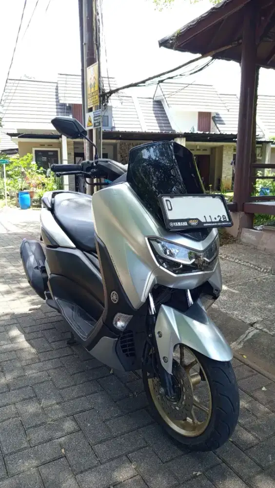 Yamaha Nmax Keyless Connected Silver Prestige