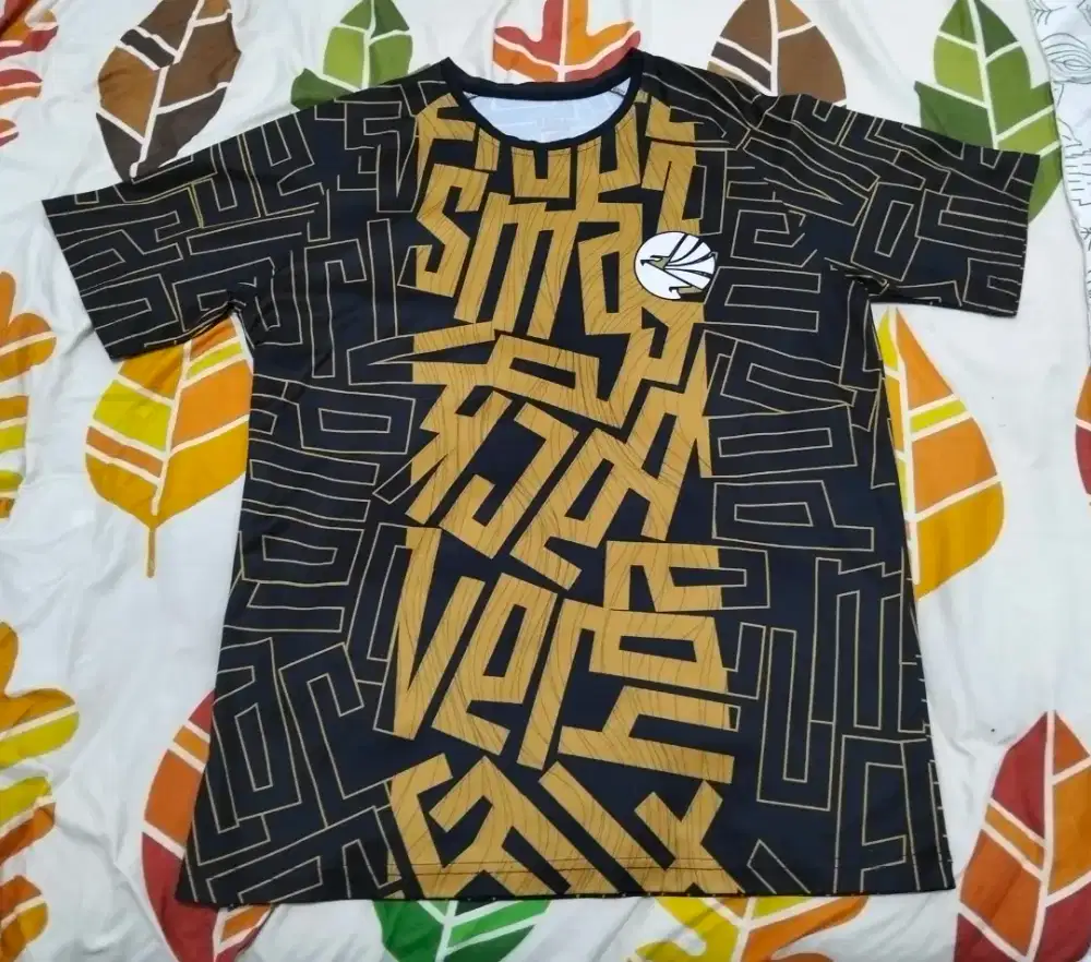 KAOS T-SHIRT EAGLE ABSTRAK XL