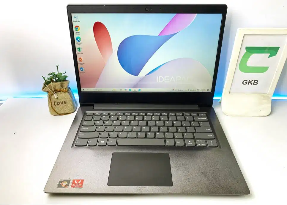 Laptop Lenovo Ram 8gb Ryzen VGA 2gb ngebut desain editing render hingg