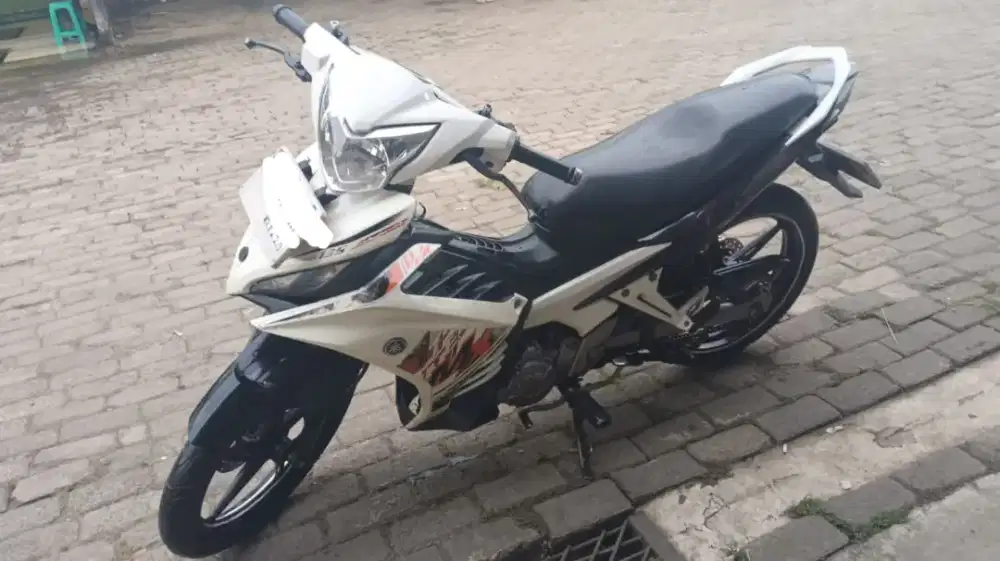 Jupiter Mx 135 - Putih