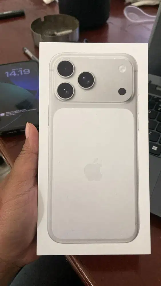 17 Pro Max 256 silver bh 100 cc 1