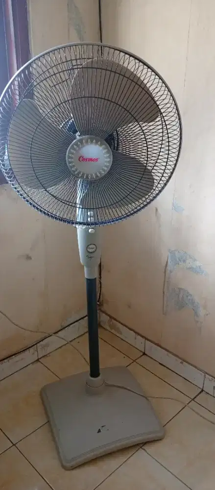 Di jual kipas angin merk Cosmos angin lebih kencang