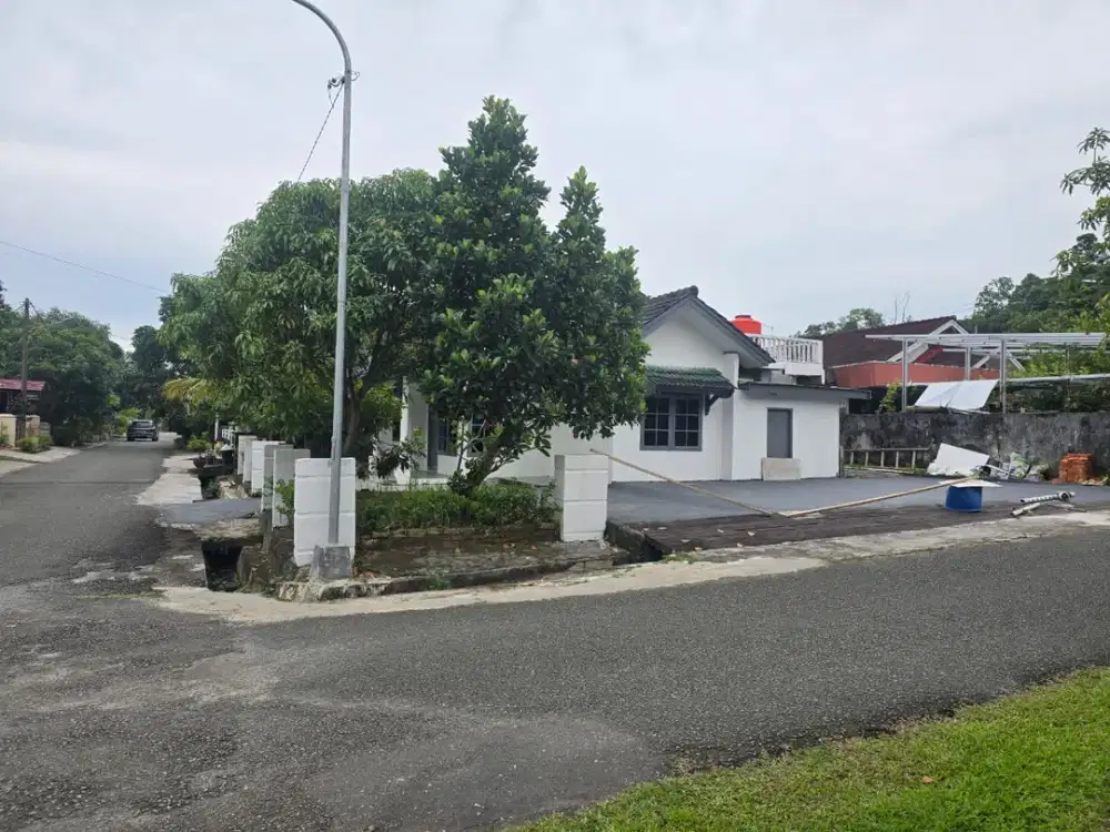 Dijual Cepat Rumah Dekat Masjid dan Lapang Tenis di Perumahan Pemda Dekat Balikpapan Baru Bb