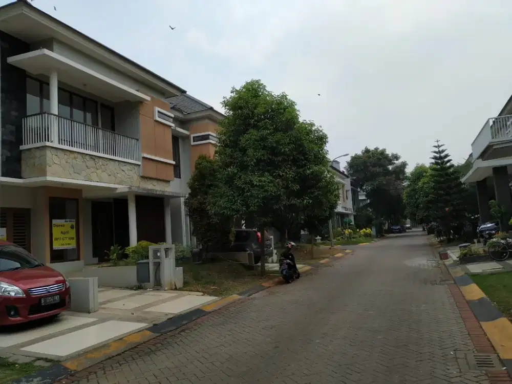 Disewakan Rumah  Bagus Siap Huni Di Cluster Discovery Fiore Bintaro Jaya