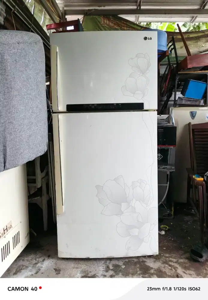 Kulkas 2 Pintu Jumbo Merk LG seri GN-M602HPHL murah jogja