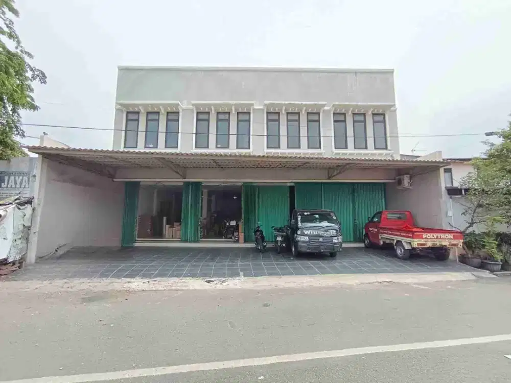 Di sewakan  2, Ruko   gandeng , bangunan  baru  gres,   di Bekasi  Timur.
