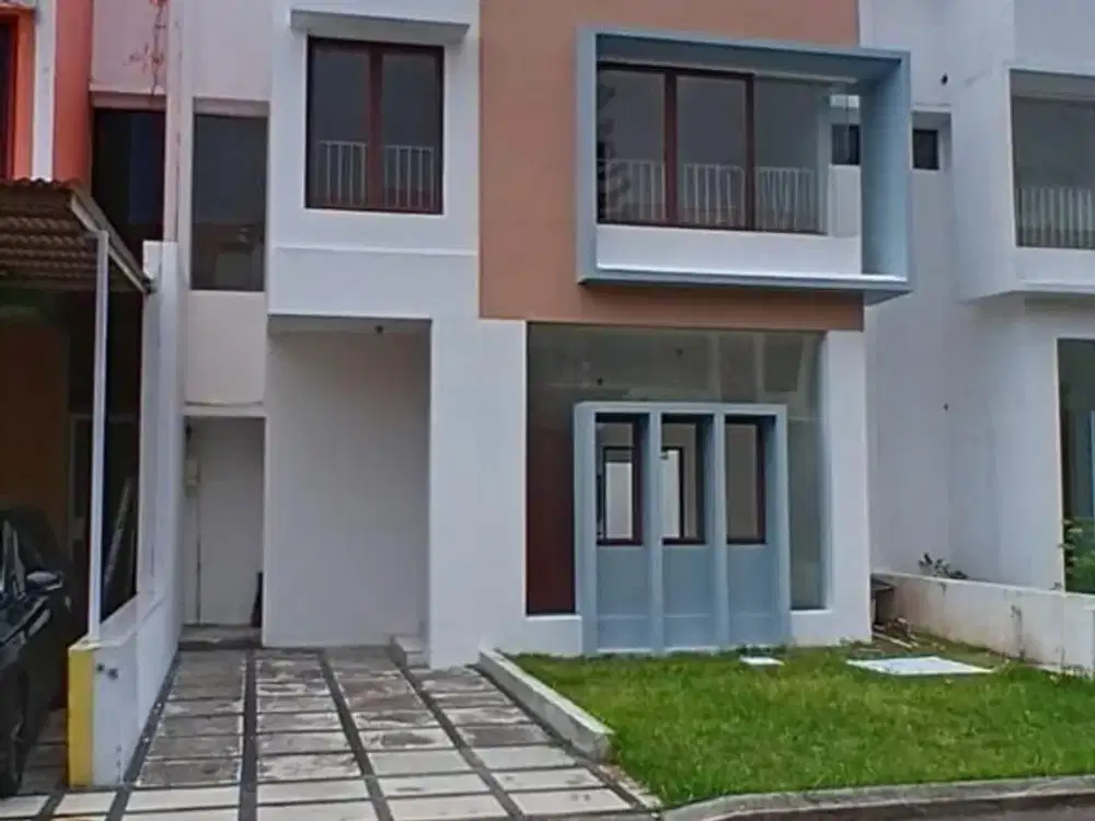 Rumah 2 Lantai Dalam Cluster Alamanda Jakarta Garden City, Cakung, Jakarta Timur.