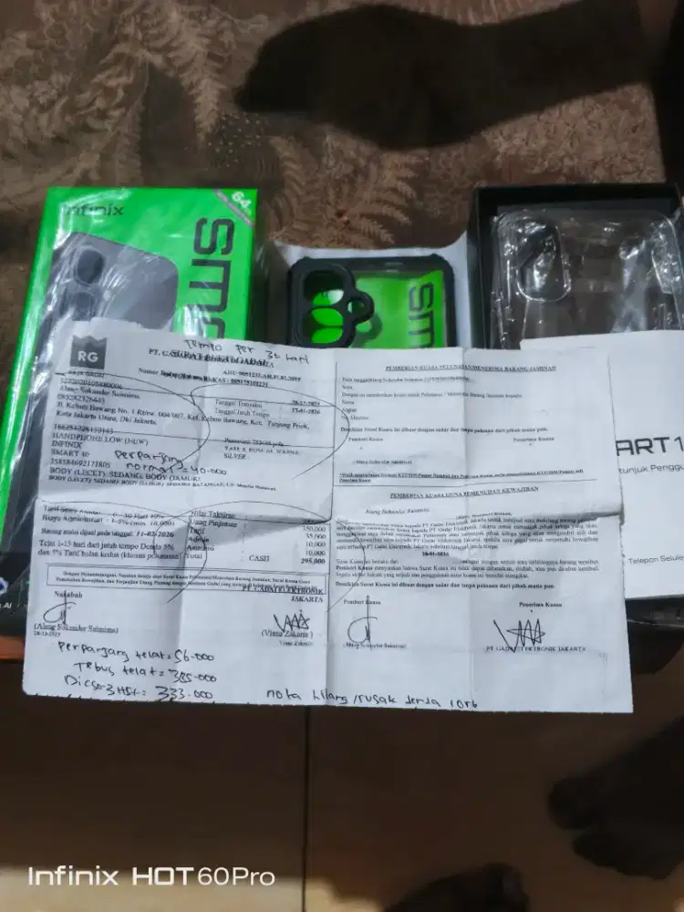 Infinix smart 10 4+4/64  white