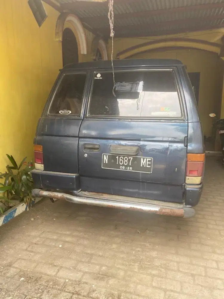 Dijual mobil keluarga panther