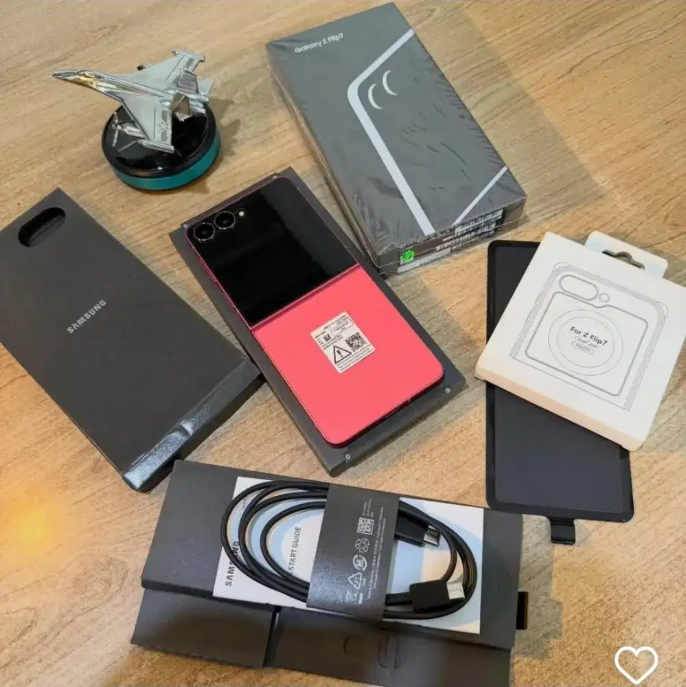 Samsung Z Flip 7 12/256GB