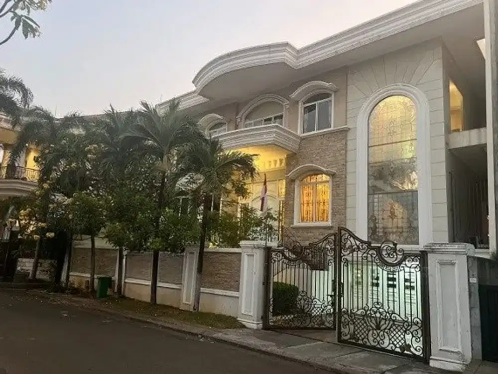 Dijual Rumah Mewah Bukit Gading Mediterania Lt 513 = 19X27 Lb 860 Eksklusif Harga Menarik-Kelapa Gading