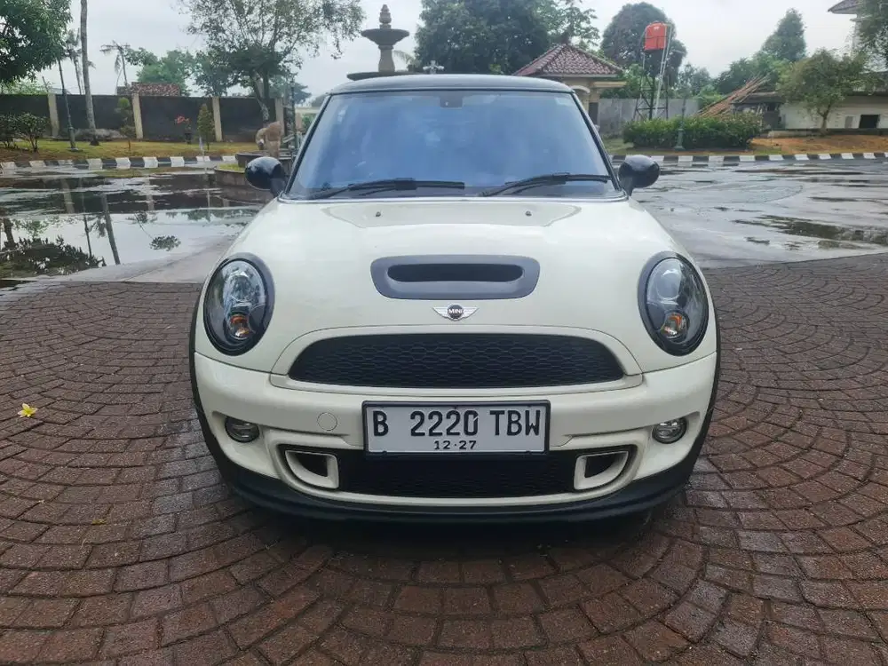Mini Cooper S 1.6 Turbo Automatic 2014