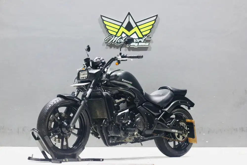 Kawasaki vulcan 650 ABS like new Rebel500 er6n street500