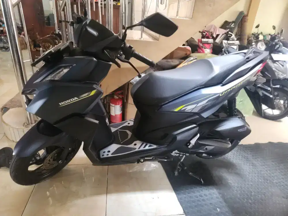 Vario 125 k2v 2024 biru doff iss keyless remote 2wajib Gbm