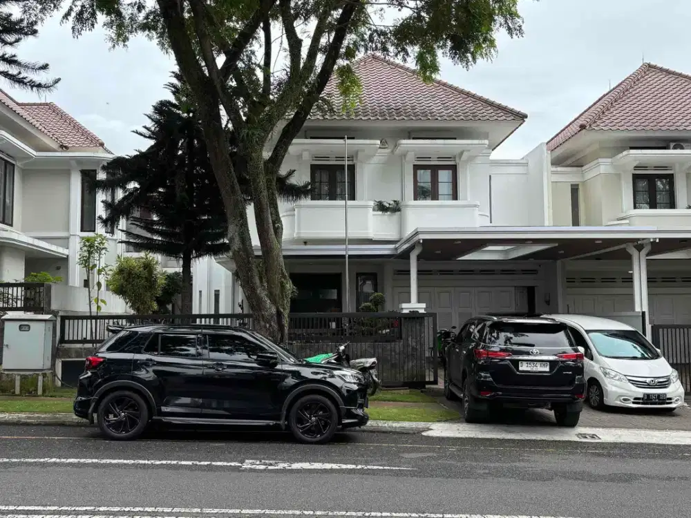 BTD 2 lantai , Renovated, Furnished, pool,