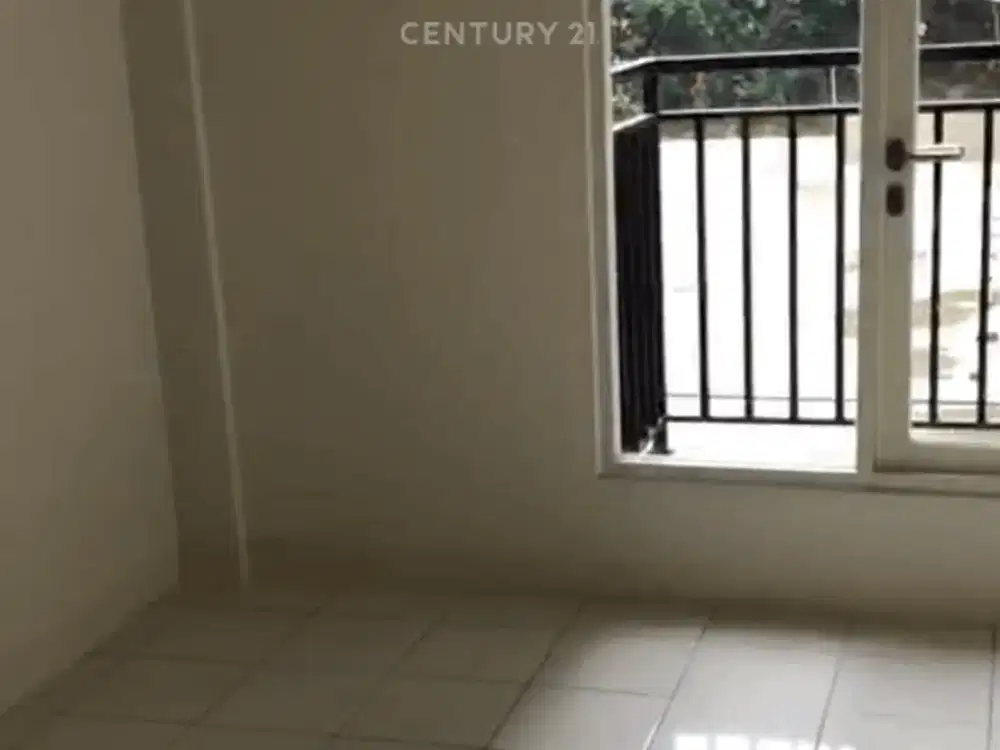 1 UNIT APARTEMEN DI PODOMORO GOLF VIEW GUNUNG PUTRI BOGOR