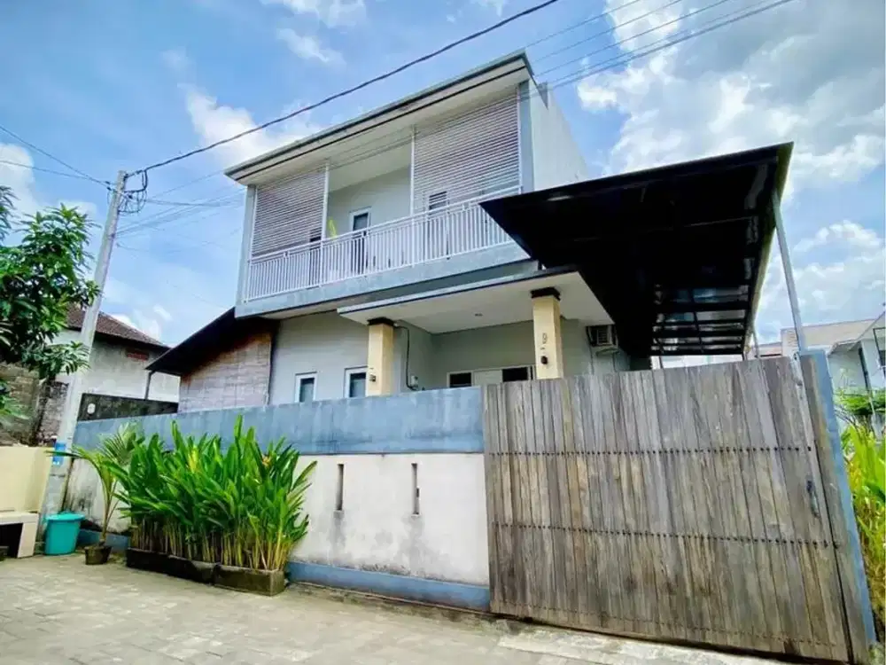 Rumah Bagus Full Furnished Dijual, di Gatsu Barat, Denpasar Area