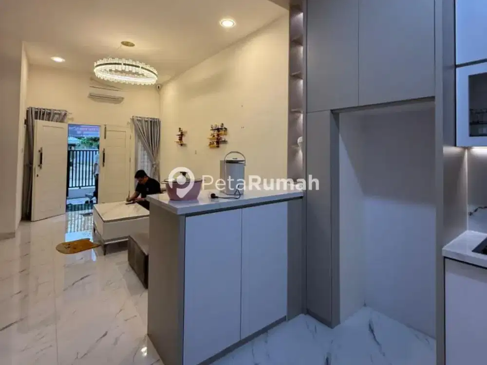 DIJUAL RUMAH JALAN MEGA KOMPLEK RINGROAD VILLE (indra & vincent)