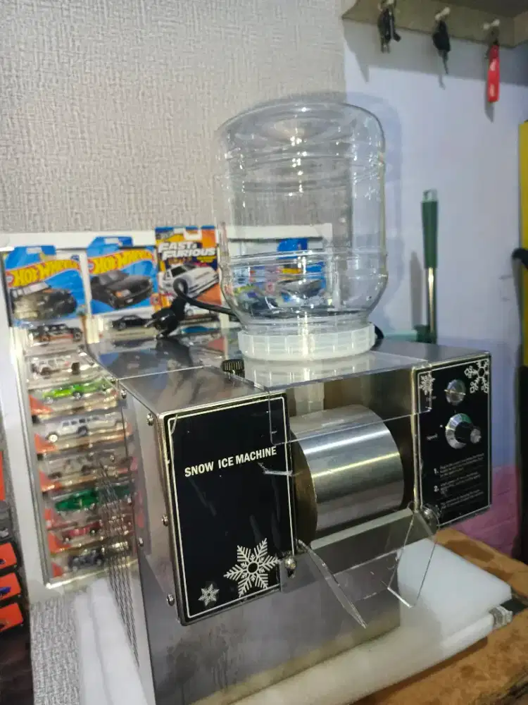 Mesin Pembuat Es Serut Salju Bingsoo