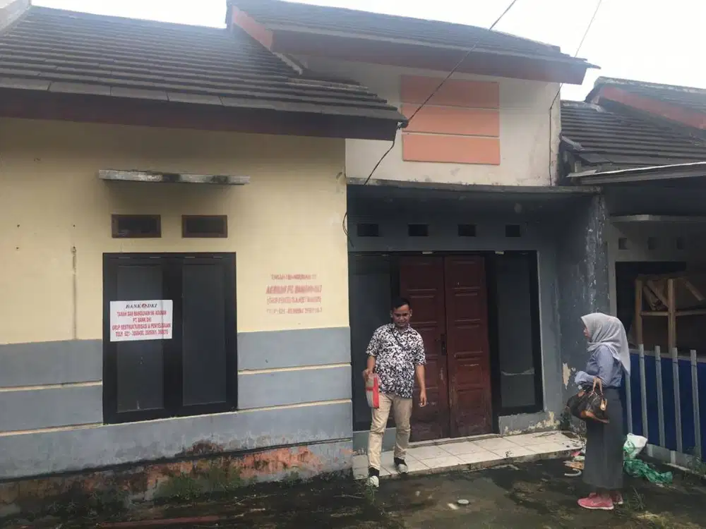 DIJUAL VIA LELANG RUMAH Perumahan De  Terraces Blok A 4 No 8