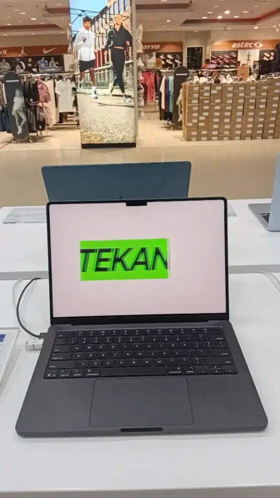 MACBOOK PRO M5 14 inc KREDIT INDODANA BUNGA HINGGA 0%