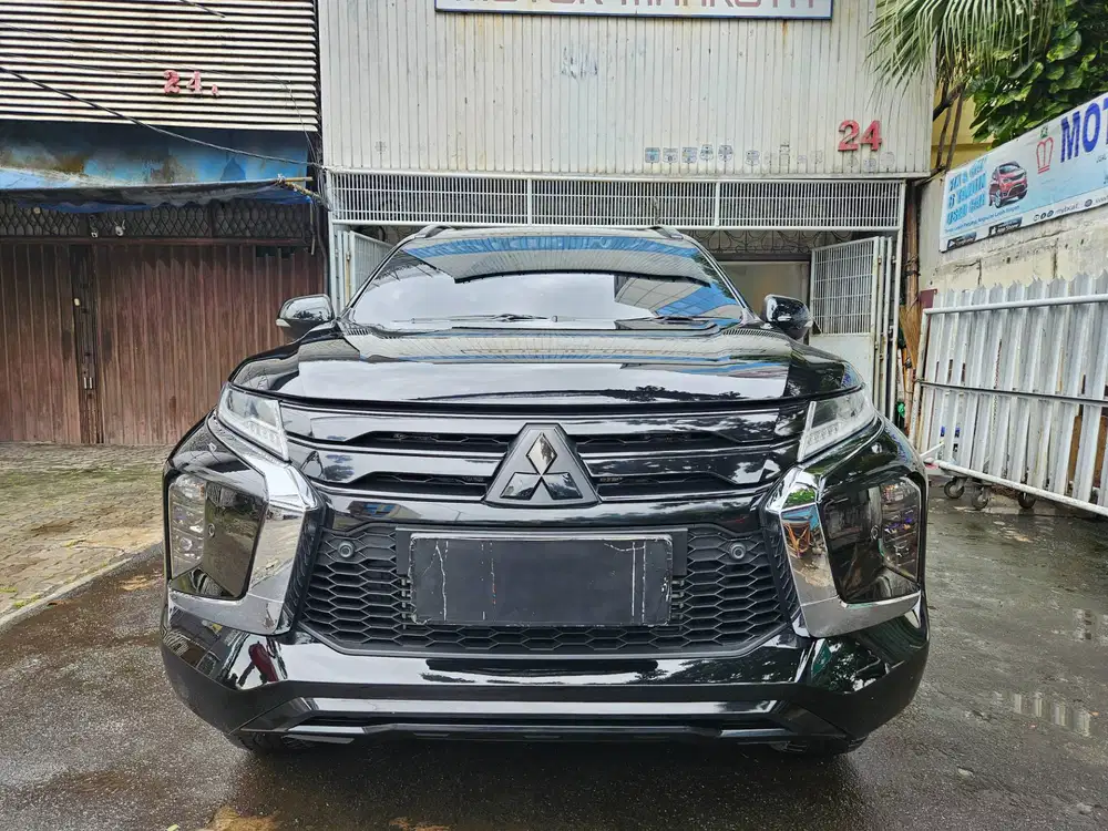 Mitsubishi Pajero Sport 2.4 Dakar Sunroof 2024 nik 2023 hitam black