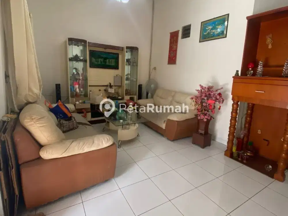 DIJUAL VILLA JALAN PASAR III KOMPLEK TAMAN PASAR 3 - DAERAH KRAKATAU (franky)