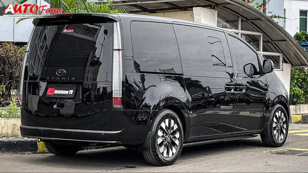 Hyundai Staria 7 Seater Signature 2.2 Diesel NIK 2021