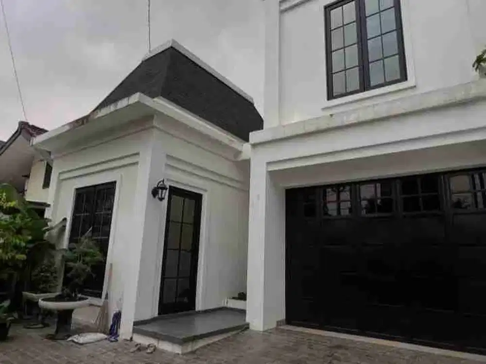 Rumah Classic Ada S Pool Siap Huni Di Cilandak Barat